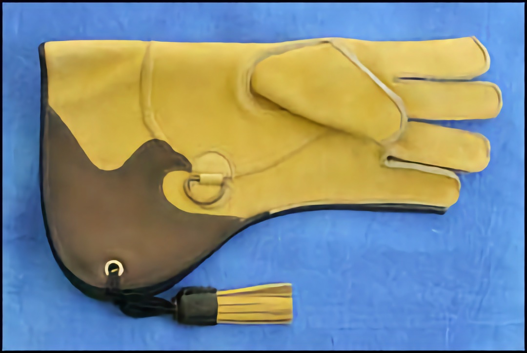 Long Cuff Cowhide Gauntlet<br>Extra Heavy Duty Use<br>See more info