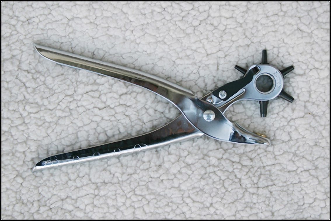 Rotary Hole Punch Star Punch with Six Sizes Economy Model Western