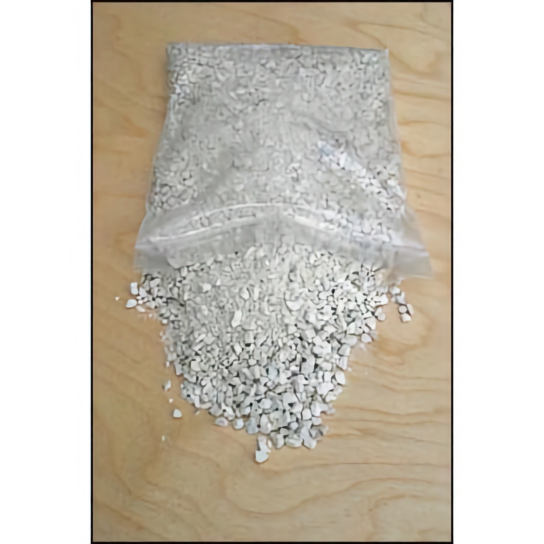 Pigeon Grit - Oyster Shell Grit, 2 Pound Bag, Essential for Pigeons